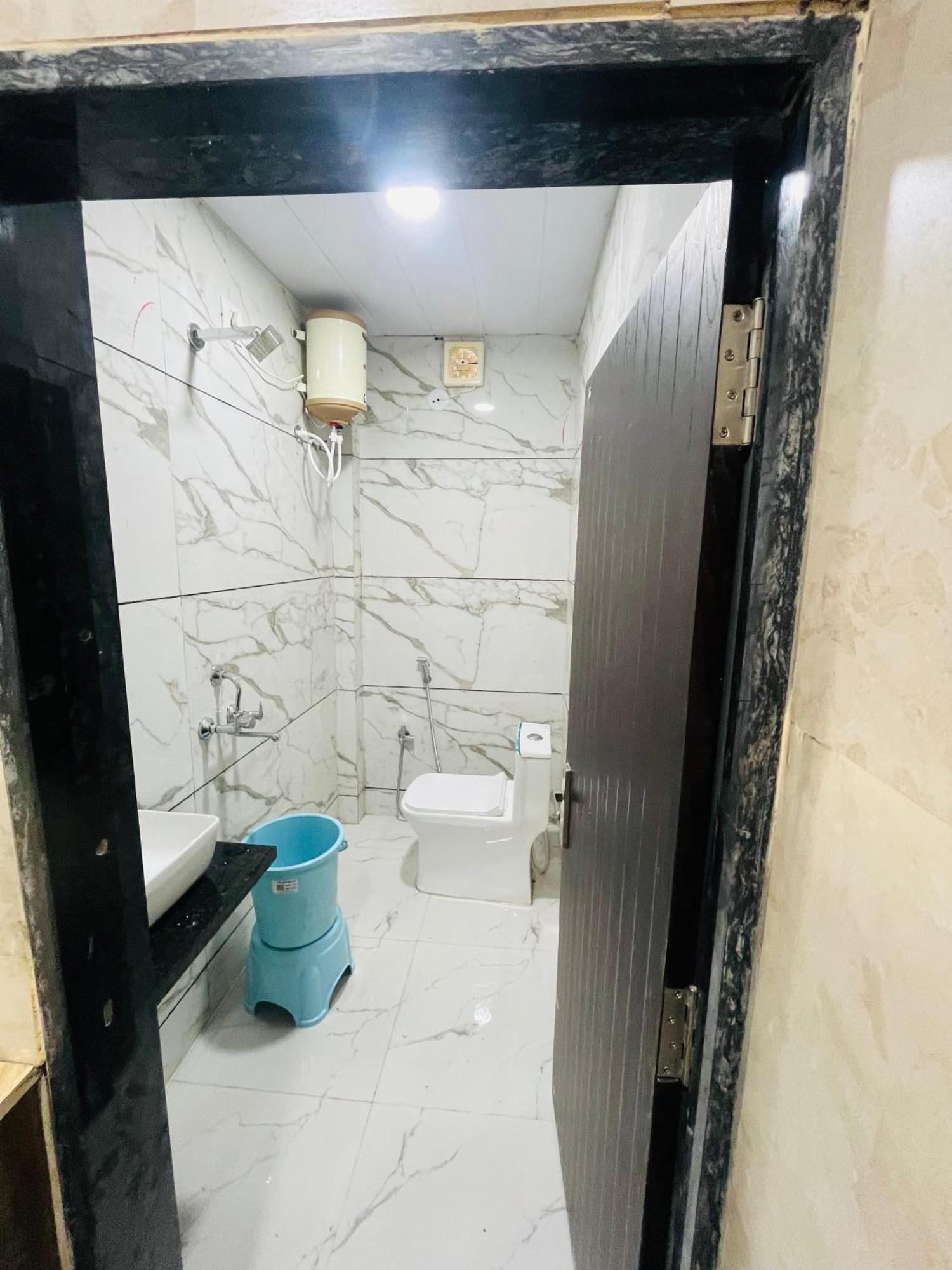 Hotel Sk Tower Ujjain Eksteriør billede
